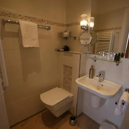 Beckroege Hotel